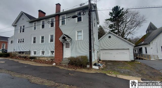 209 East 6th Street, Jamestown, NY 14701