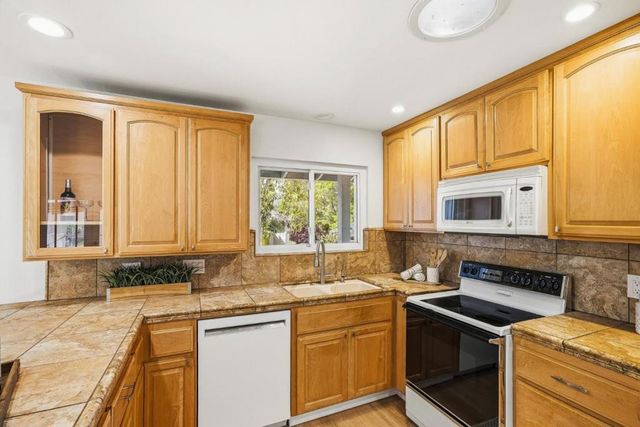 1920 Koopmans Avenue, Santa Cruz, CA 95062