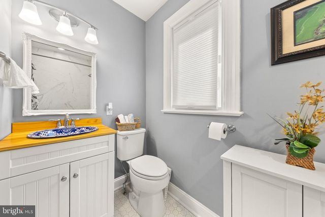 205 N MAIN ST, Madison, VA 22727