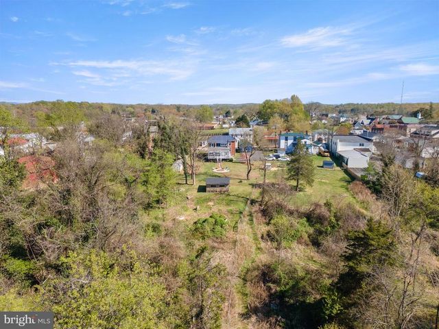 205 N MAIN ST, Madison, VA 22727