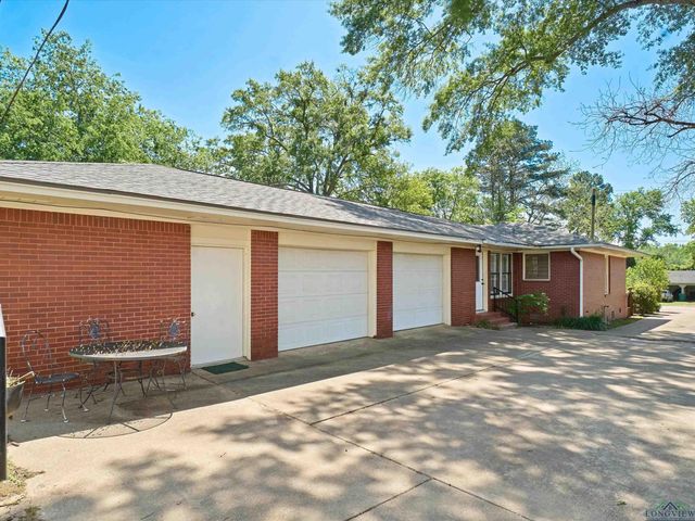 108 W 2ND STREET, Hughes Springs, TX 75656