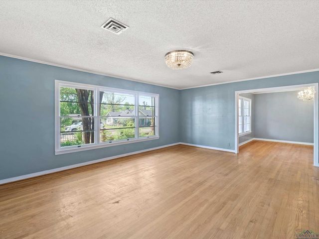 108 W 2ND STREET, Hughes Springs, TX 75656