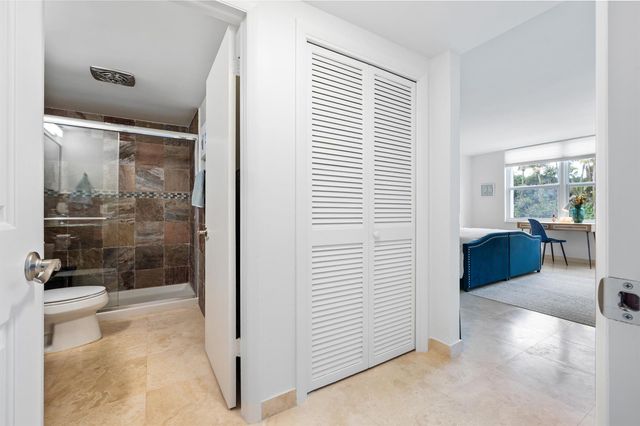 2295 S Ocean Boulevard 302, Palm Beach, FL 33480