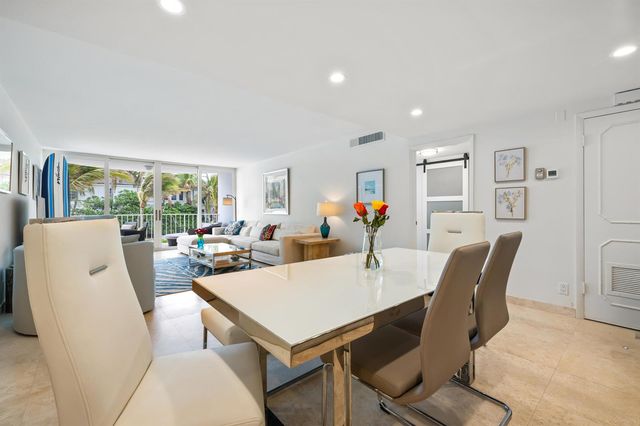 2295 S Ocean Boulevard 302, Palm Beach, FL 33480