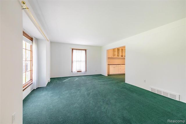 7611 Ferry Road, Grosse Ile, MI 48138