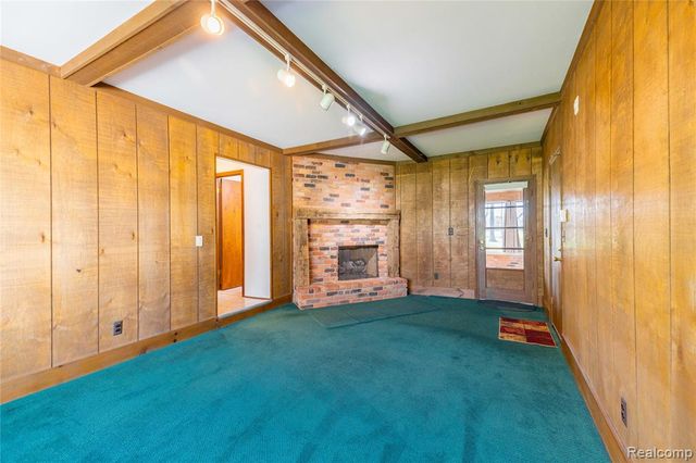 7611 Ferry Road, Grosse Ile, MI 48138