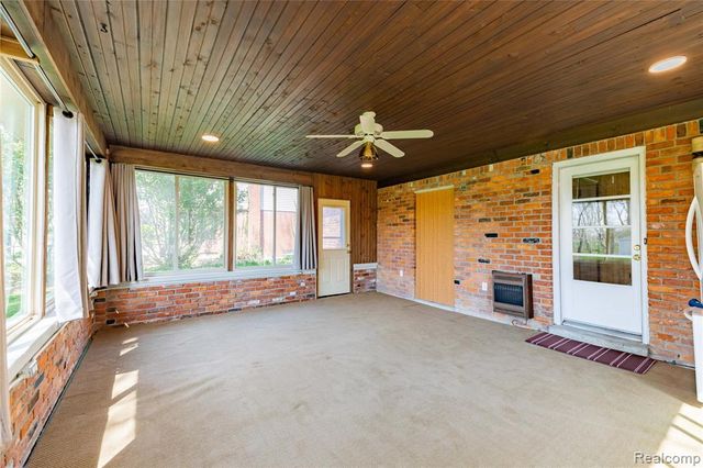 7611 Ferry Road, Grosse Ile, MI 48138