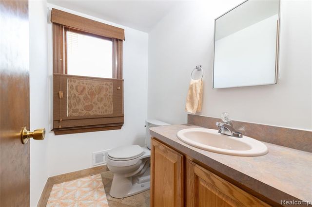 7611 Ferry Road, Grosse Ile, MI 48138