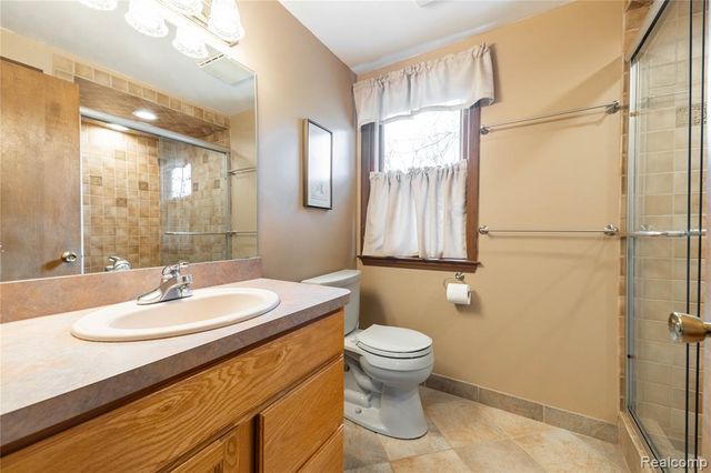 7611 Ferry Road, Grosse Ile, MI 48138