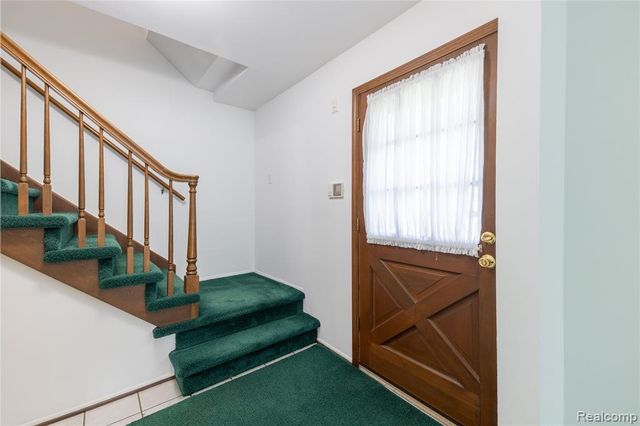 7611 Ferry Road, Grosse Ile, MI 48138
