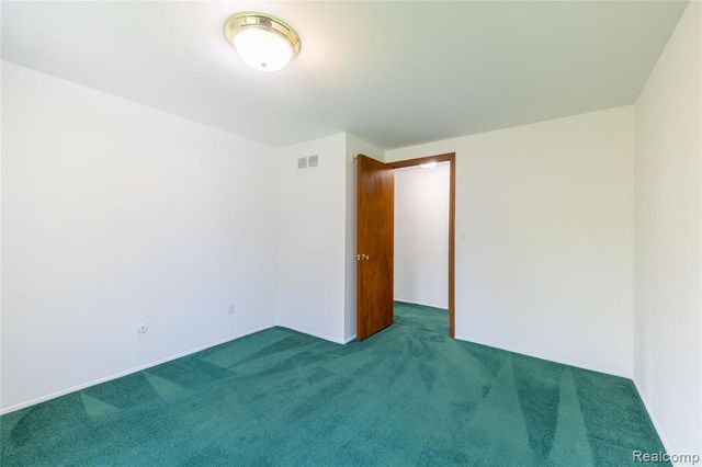 7611 Ferry Road, Grosse Ile, MI 48138