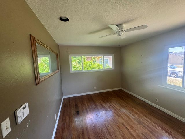2019 Norris Drive E, Fresno, CA 93703