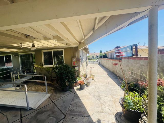 2019 Norris Drive E, Fresno, CA 93703