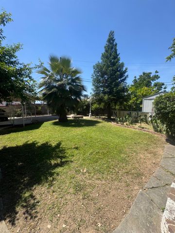 2019 Norris Drive E, Fresno, CA 93703