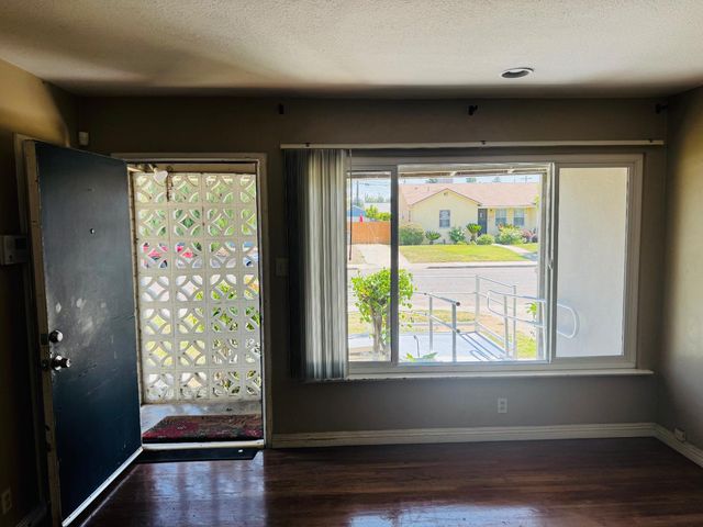 2019 Norris Drive E, Fresno, CA 93703
