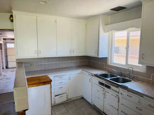 2019 Norris Drive E, Fresno, CA 93703