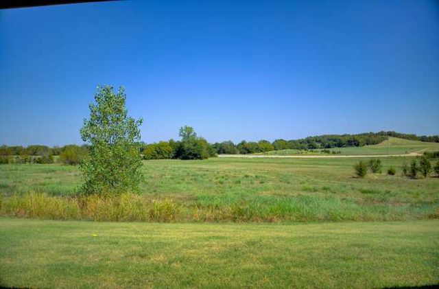 2420 W King Lane, Claremore, OK 74019