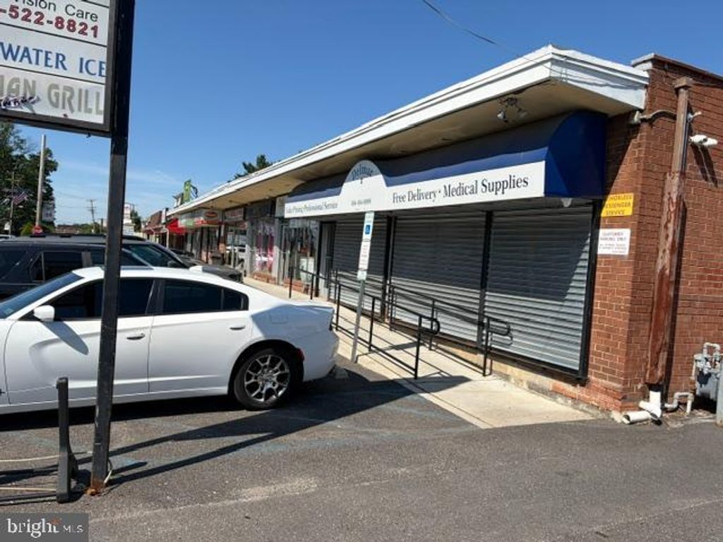 1940 DELMAR DR, Folcroft, PA 19032