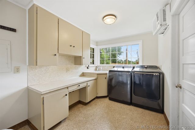 1804 S Delaware Avenue, Tulsa, OK 74104