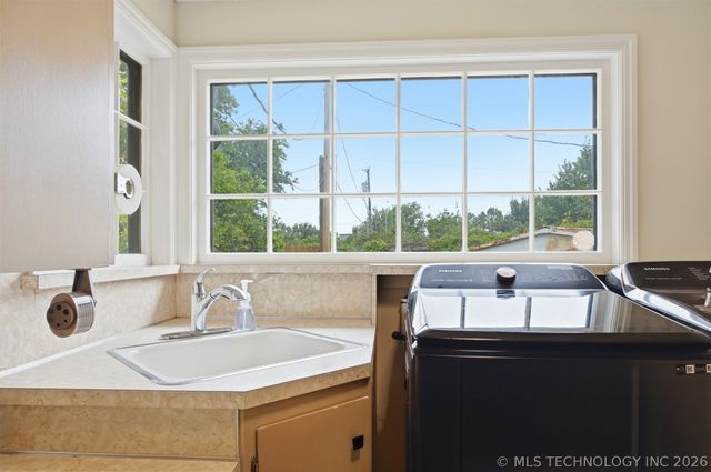 1804 S Delaware Avenue, Tulsa, OK 74104