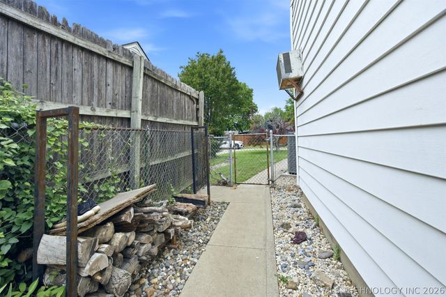 1804 S Delaware Avenue, Tulsa, OK 74104