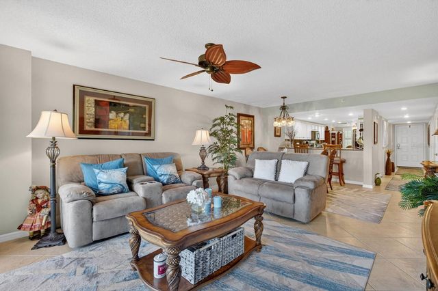 4 OCEANS WEST BOULEVARD 207A, Daytona Beach, FL 32118