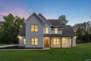 2737 B Jeff Road, Harvest, AL 35749