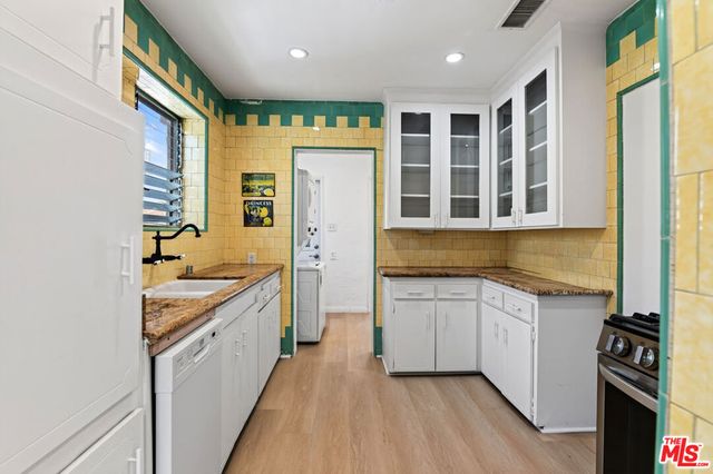 900 S Wooster Street 2, Los Angeles, CA 90035