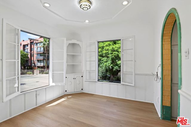 900 S Wooster Street 2, Los Angeles, CA 90035