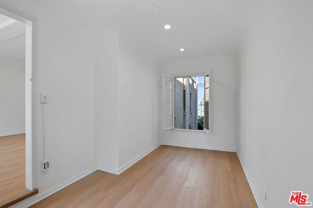 900 S Wooster Street 2, Los Angeles, CA 90035