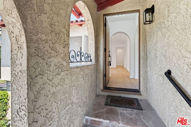 900 S Wooster Street 2, Los Angeles, CA 90035