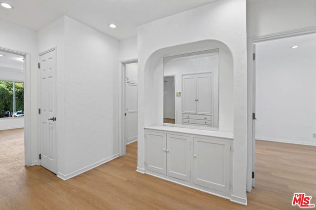 900 S Wooster Street 2, Los Angeles, CA 90035