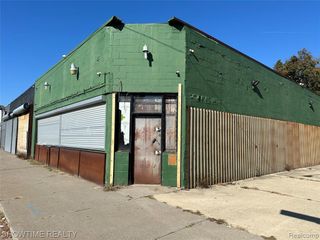 17500 W 7 Mile Road, Detroit, MI 48235