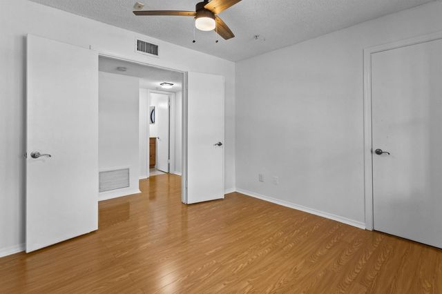 2317 N Congress Avenue 24, Boynton Beach, FL 33426