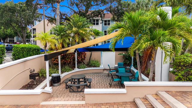 2317 N Congress Avenue 24, Boynton Beach, FL 33426