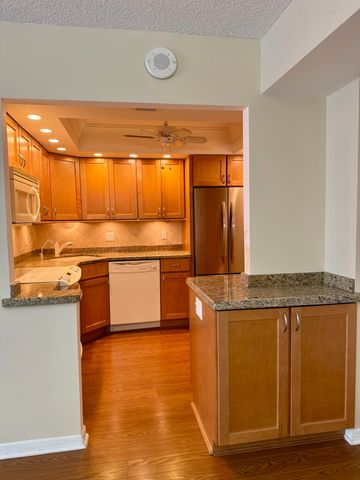 101 Briny Avenue 906, Pompano Beach, FL 33062