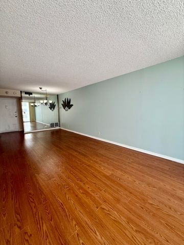 101 Briny Avenue 906, Pompano Beach, FL 33062