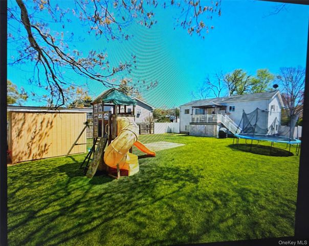 367 Erlanger Boulevard, North Babylon, NY 11703