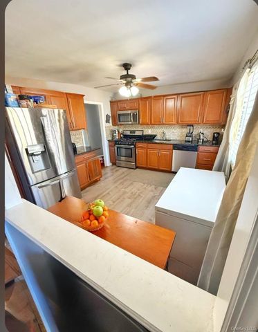 367 Erlanger Boulevard, North Babylon, NY 11703