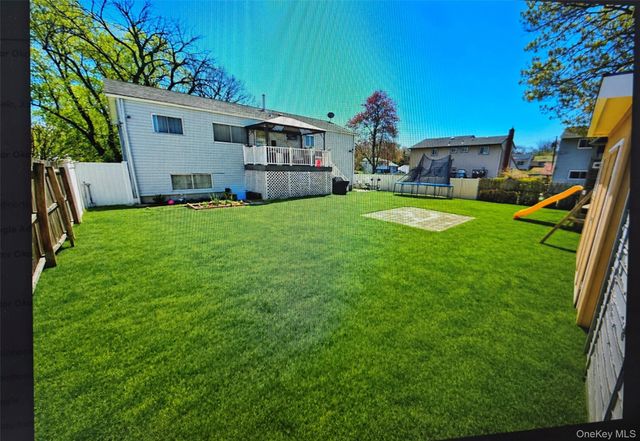 367 Erlanger Boulevard, North Babylon, NY 11703