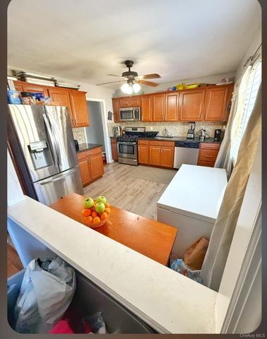 367 Erlanger Boulevard, North Babylon, NY 11703