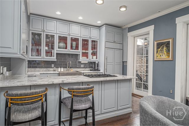 3 E Gordon Street, Savannah, GA 31401