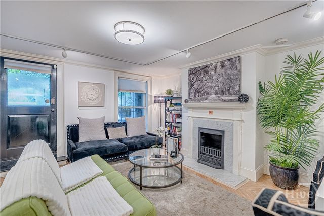 3 E Gordon Street, Savannah, GA 31401