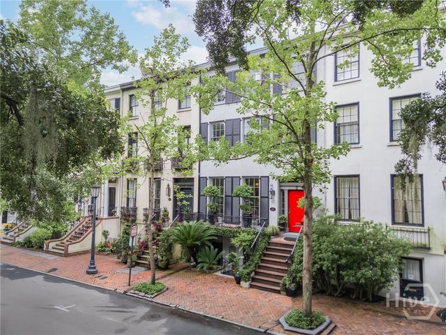 3 E Gordon Street, Savannah, GA 31401