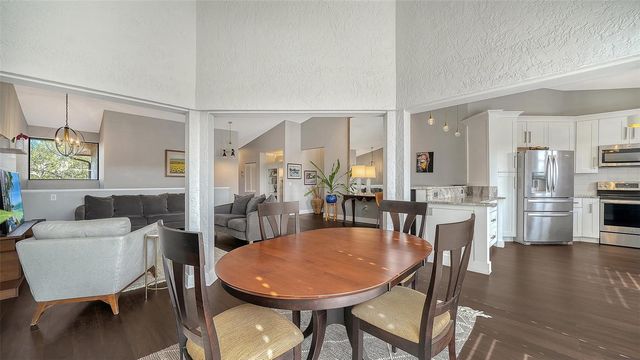 5260 HERON WAY 202, Sarasota, FL 34231