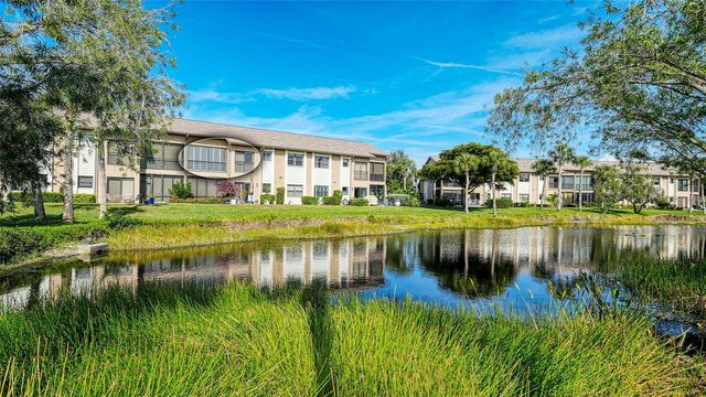 5260 HERON WAY 202, Sarasota, FL 34231