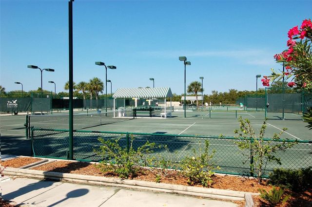 5260 HERON WAY 202, Sarasota, FL 34231