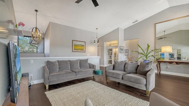 5260 HERON WAY 202, Sarasota, FL 34231