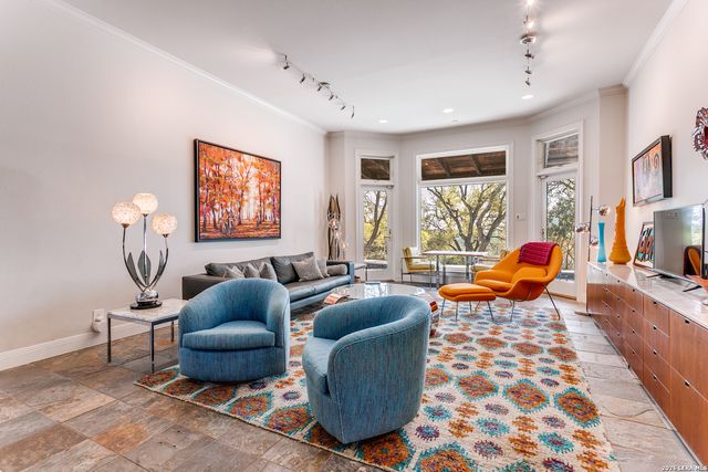 27359 Smithson Valley, San Antonio, TX 78261