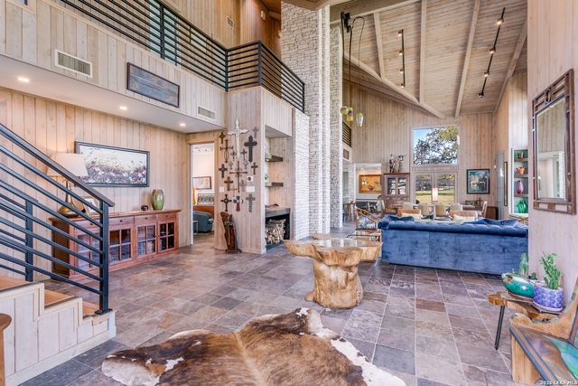 27359 Smithson Valley, San Antonio, TX 78261